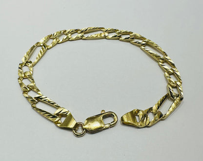 10K GOLD DIAMOND CUT FIGARO LINK BRACELET- WEIGHT:  10.4gm   8"   7.30mm
