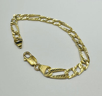 10K GOLD DIAMOND CUT FIGARO LINK BRACELET- WEIGHT:  10.4gm   8"   7.30mm