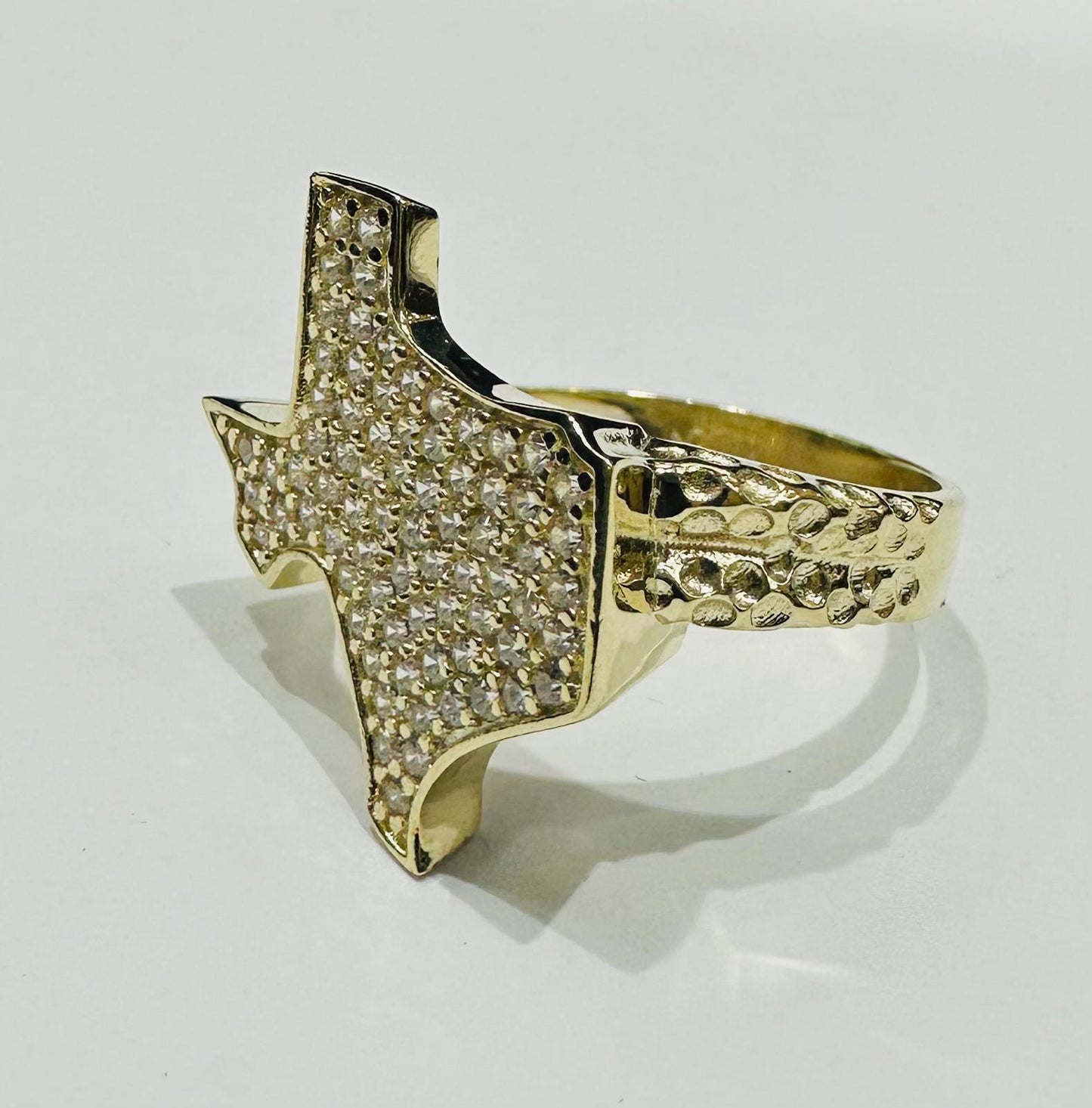 10K GOLD TEXAS RING WITH CZ STONES- WEIGHT:  5.0gm