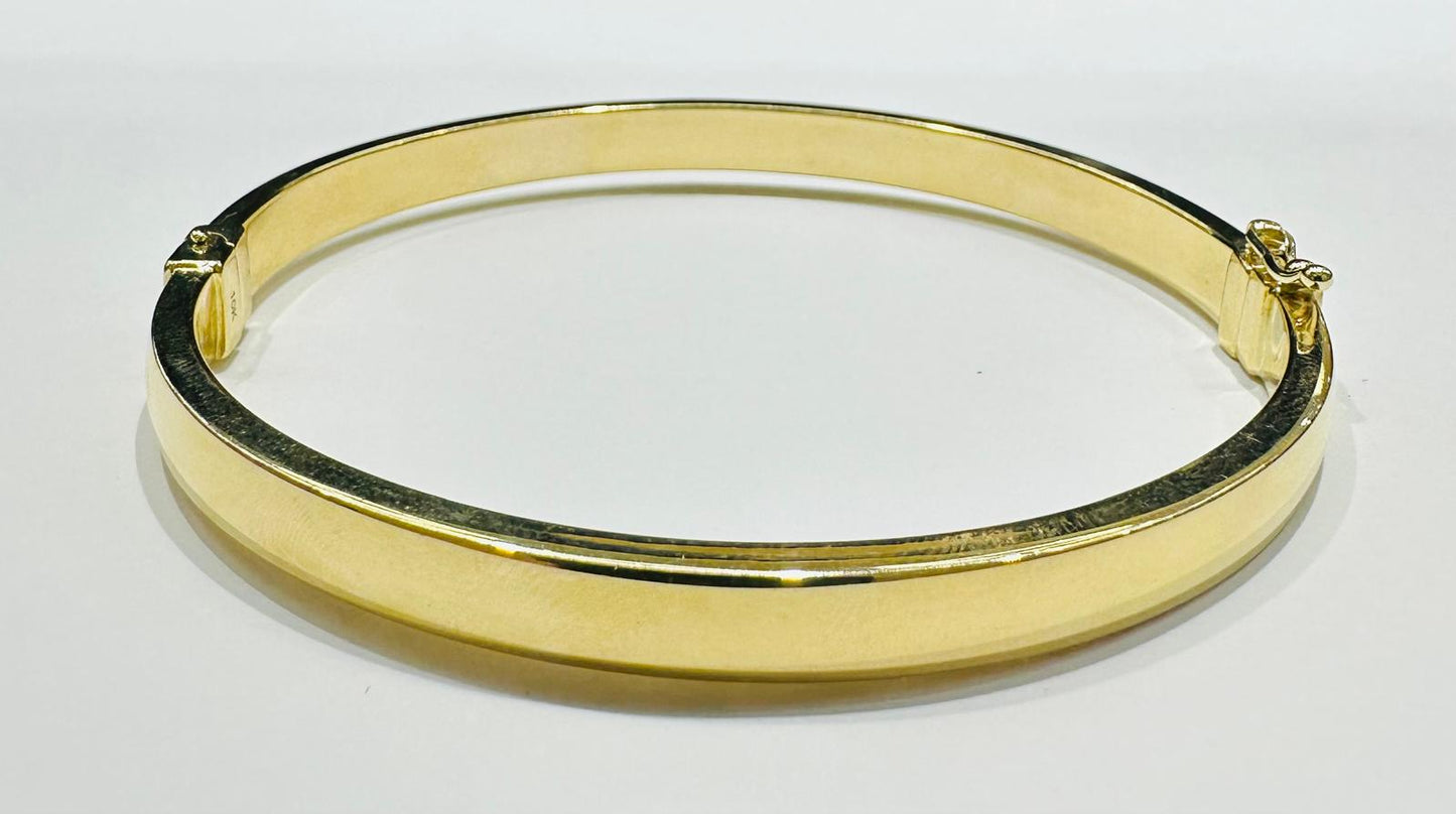 10K GOLD BANGLE BRACELET- WEIGHT:  10.0gm