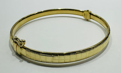10K GOLD BANGLE BRACELET- WEIGHT:  6.6gm