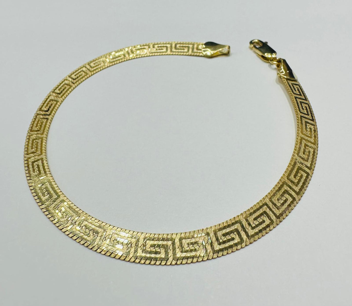 10K GOLD GUCCI DESIGN BRACELET- WEIGHT:  5.2gm
