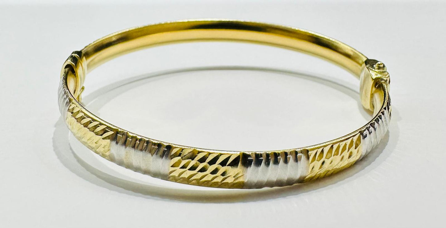 10K GOLD TWO TONED BANGLE BRACELET- WEIGHT:  6.3gm