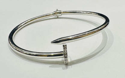 10K WHITE GOLD NAIL BRACELET- WEIGHT:  6.7gm
