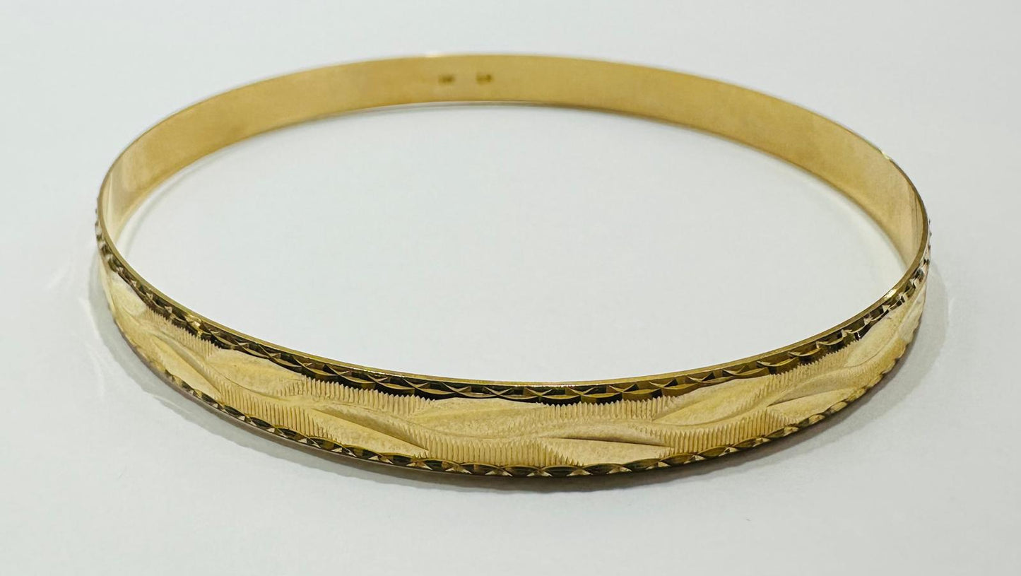 14K GOLD BANGLE BRACELET- WEIGHT:  9.1gm