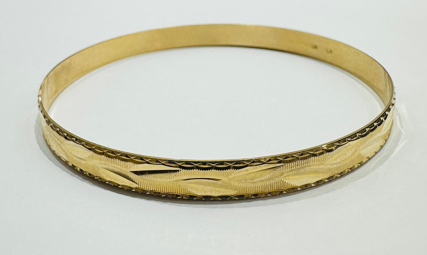 14K GOLD BANGLE BRACELET- WEIGHT:  9.1gm