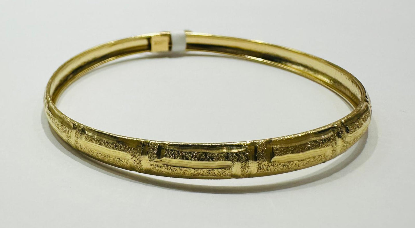 14K GOLD BANGLE BRACELET- WEIGHT:  5.0gm