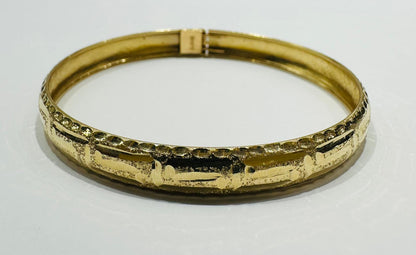 14K GOLD BANGLE BRACELET- WEIGHT:  6.5gm