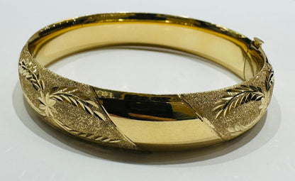 14K GOLD BANGLE BRACELET- WEIGHT:  21.6gm