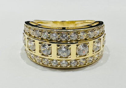 14K GOLD ROUND RING WITH CZ STONES- WEIGHT: 7.5gm