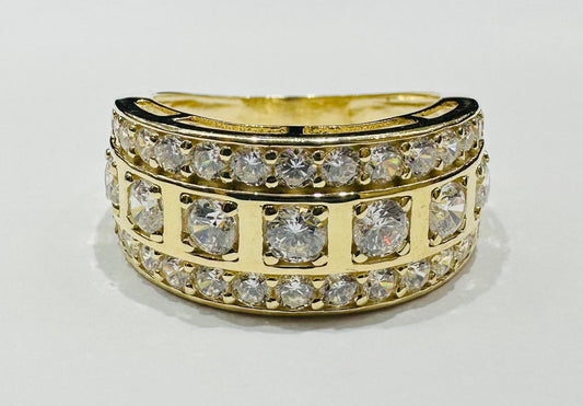 14K GOLD ROUND RING WITH CZ STONES- WEIGHT: 7.5gm