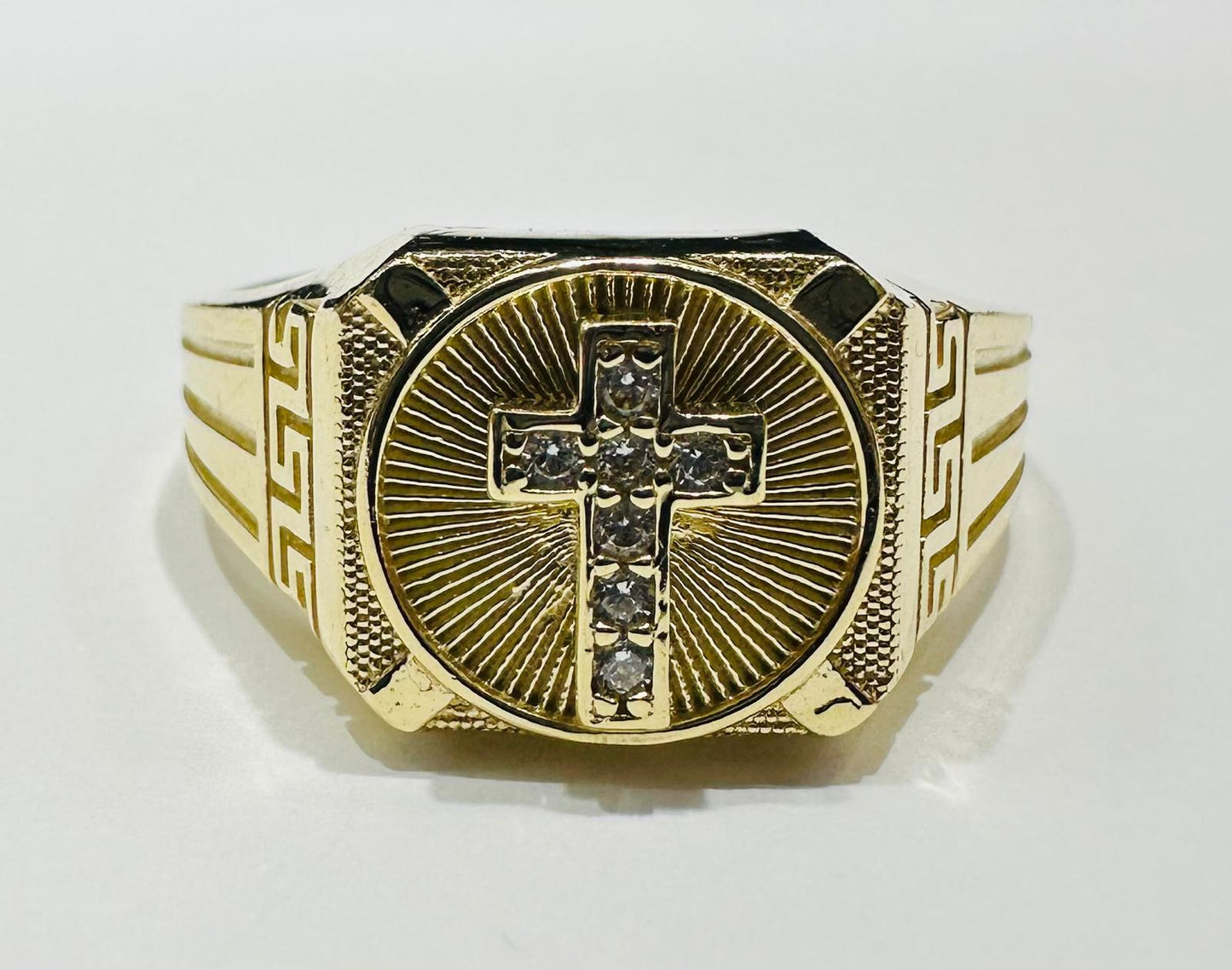 14K GOLD CROSS RING- WEIGHT: 5.6gm