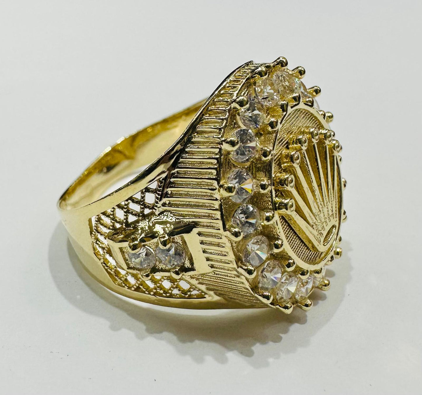 14K GOLD CROWN RING WITH CZ STONES- WEIGHT: 8.0gm