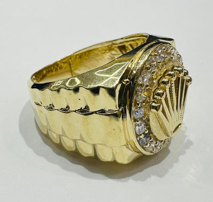 14K GOLD CROWN RING WITH CZ STONES- WEIGHT: 9.6gm