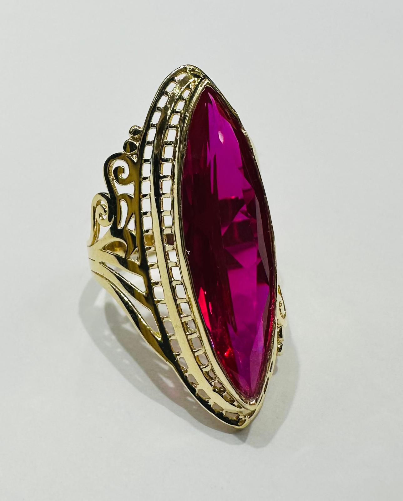 14K GOLD VINTAGE ITALIAN RING - WEIGHT: 5.3gm