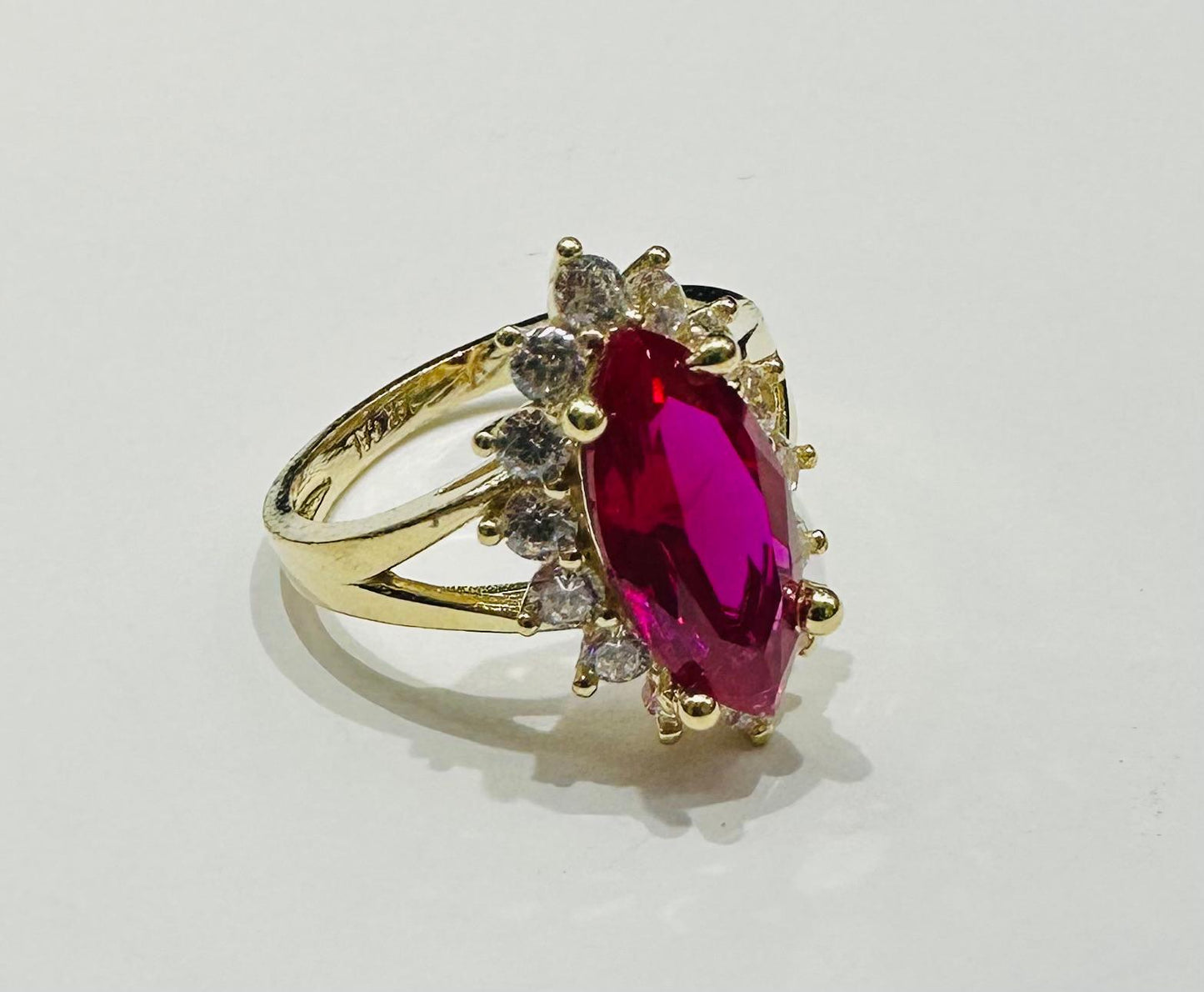 14K GOLD MARQUISE RUBY RING - WEIGHT:  5.0gm