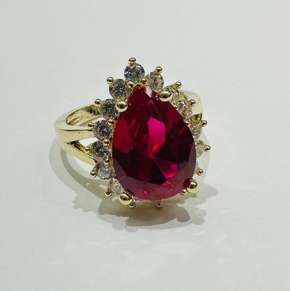 14K GOLD PEAR RUBY RING - WEIGHT: 6.5gm