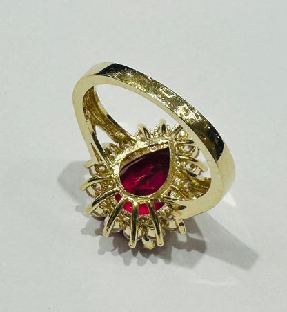 14K GOLD PEAR RUBY RING - WEIGHT: 6.5gm