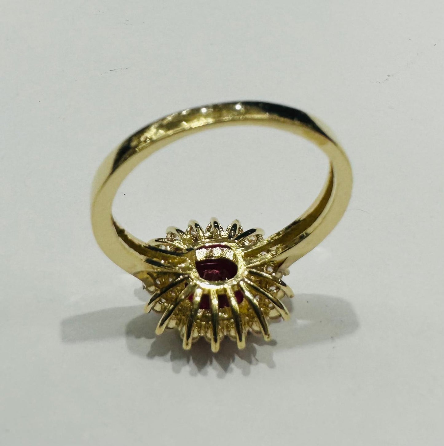 14K GOLD RUBY RING - WEIGHT: 4.0gm