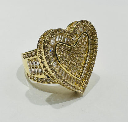 14K GOLD HEART RING - WEIGHT: 8.3gm