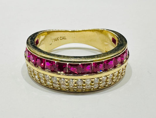 14K GOLD RUBY RING WITH CZ STONES - WEIGHT: 7.9gm