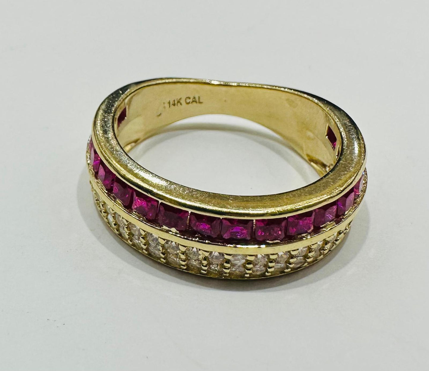 14K GOLD RUBY RING WITH CZ STONES - WEIGHT: 7.9gm