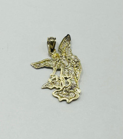 10K GOLD TWO TONED SAINT MICHAEL PENDANT- WEIGHT: 1.2gm