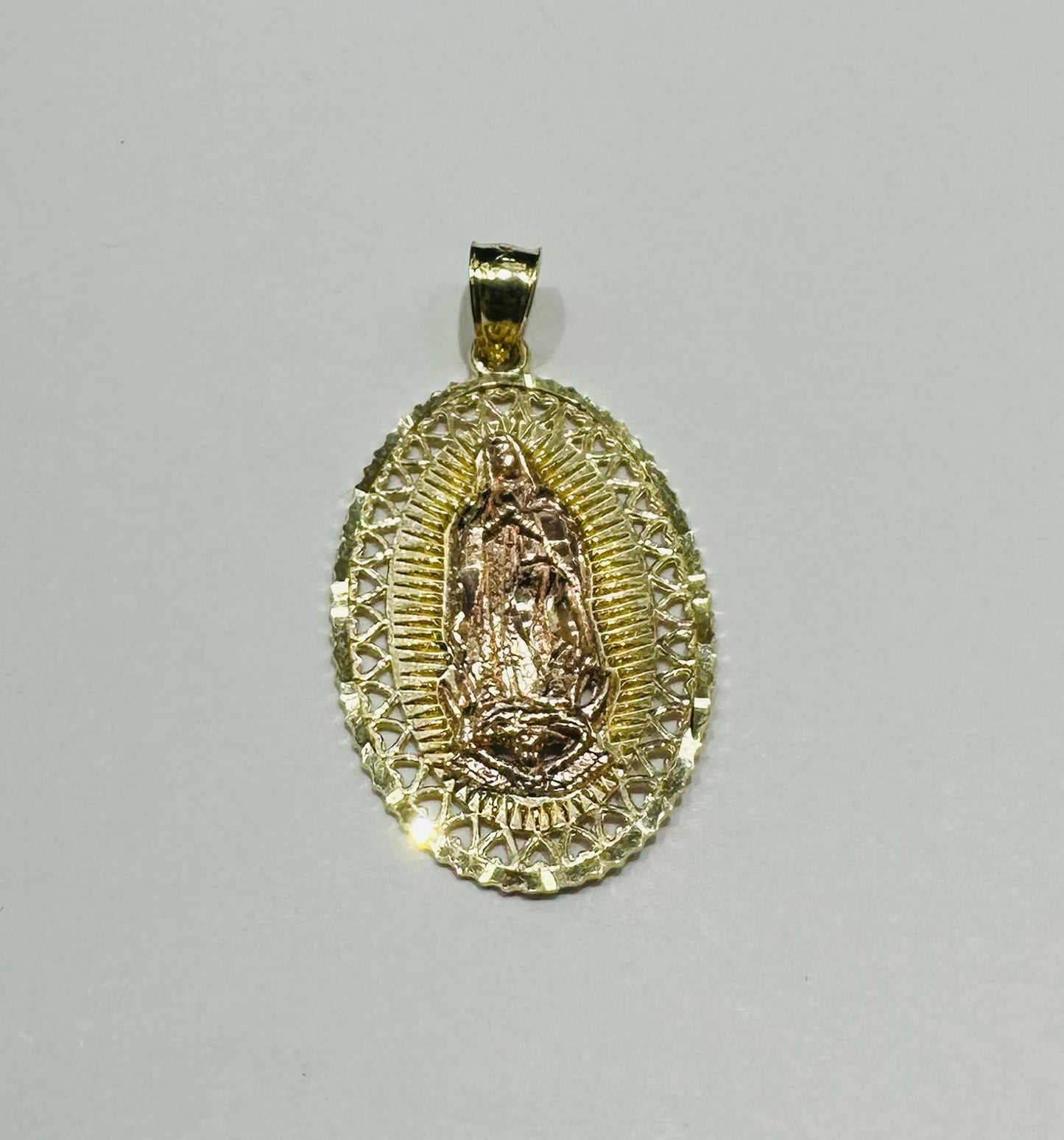 10K GOLD TWO TONED VIRGIN MARY PENDANT- WEIGHT: 2.5gm