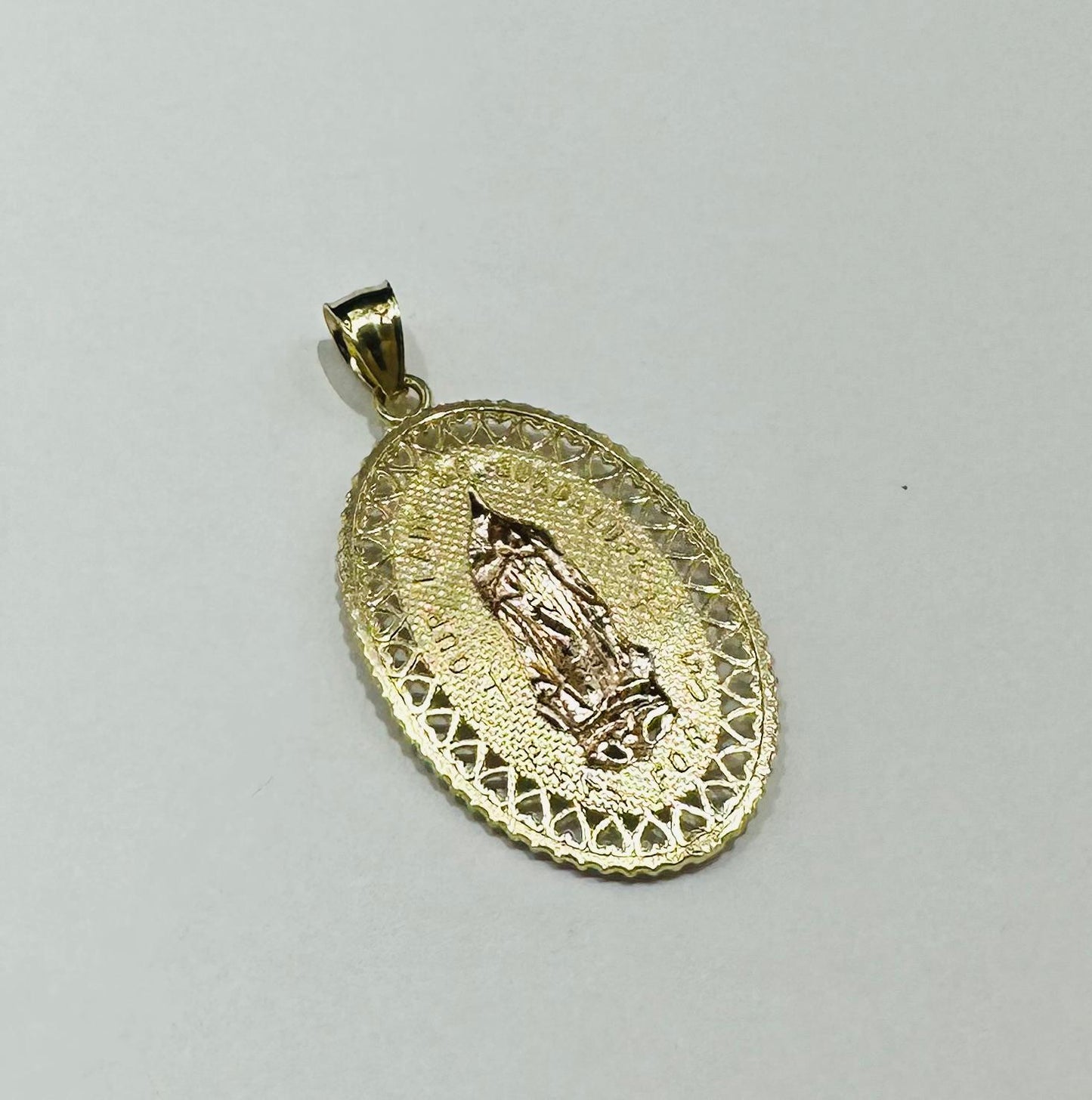 10K GOLD TWO TONED VIRGIN MARY PENDANT- WEIGHT: 2.5gm