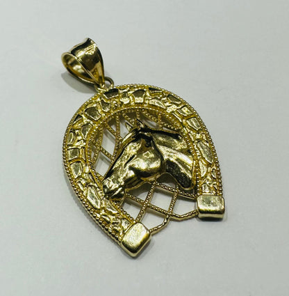 10K GOLD HORSESHOE PENDANT- WEIGHT: 3.1gm