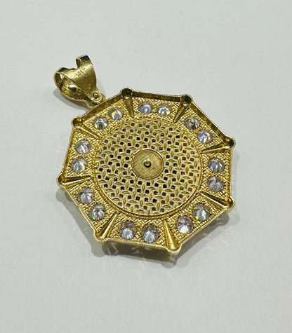 10K GOLD MEDUSA HEAD PENDANT WITH CZ STONE - WEIGHT: 9.7gm