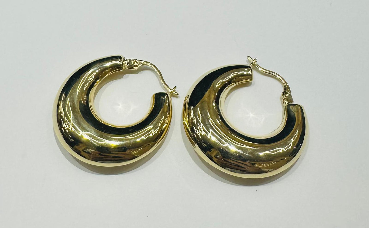 10K GOLD HOOP EARRINGS - WEIGHT: 4.5gm