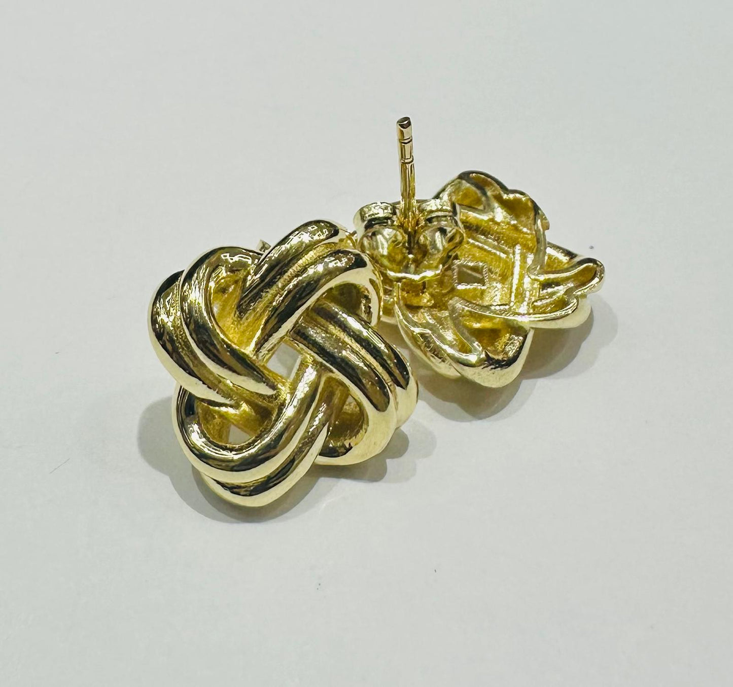 10K GOLD LOVE KNOT EARRINGS - WEIGHT: 3.7gm