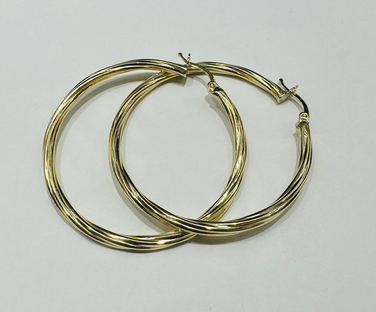 10K GOLD ROUND HOOP EARRINGS - WEIGHT: 4.0gm