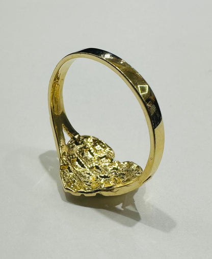 14K GOLD HEART RING- WEIGHT: 2.3gm