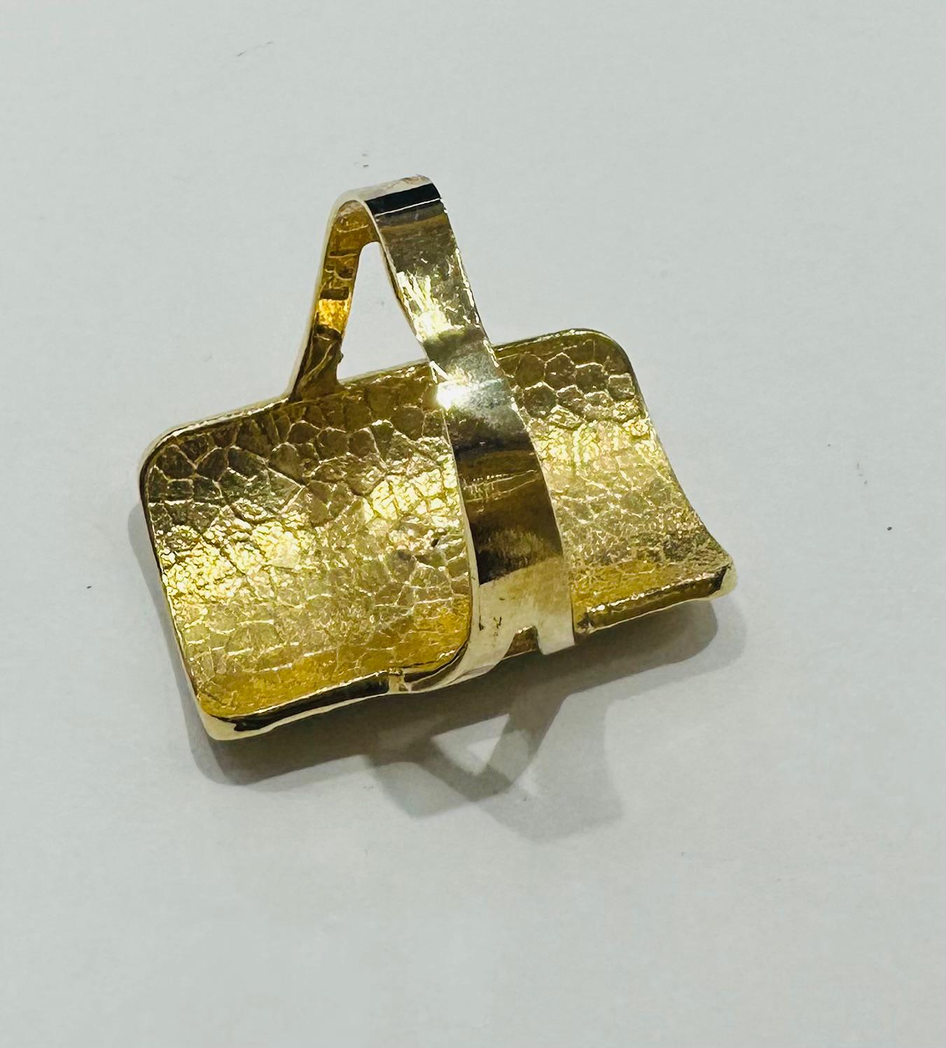 14K GOLD THREE TONED VIRGIN MARY RING- WEIGHT: 6.8gm