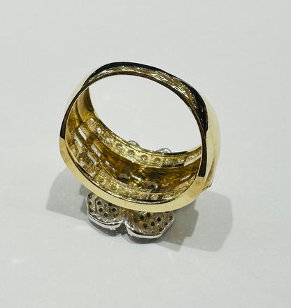 10K GOLD BUTTERFLY RING WITH WHITE SAPPHIRE- WEIGHT: 5.8gm