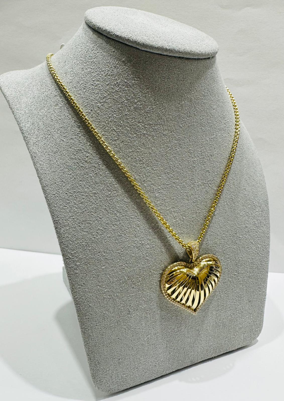 14K GOLD HEART CHAIN NECKLACE WITH WHITE SAPPHIRE- 8.4gm   16"