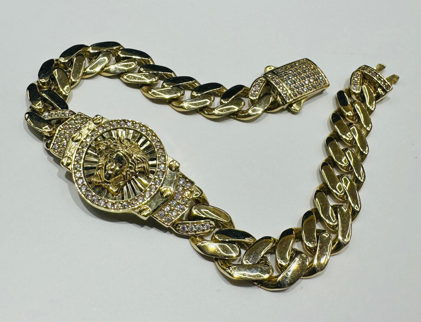 10K GOLD MEDUSA HEAD CUBAN LINK CHAIN BRACELET- 15.0gm    8"