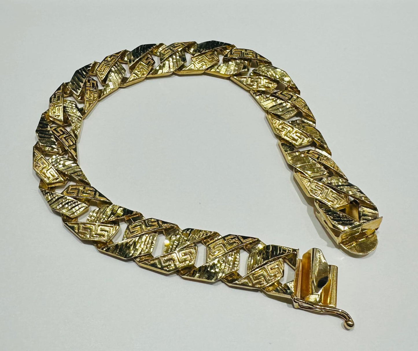 10K GOLD CUBAN VERSACE LINK CHAIN BRACELET- 49.5gm    9"