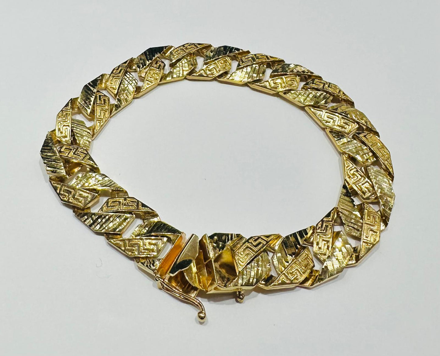 10K GOLD CUBAN VERSACE LINK CHAIN BRACELET- 49.5gm    9"
