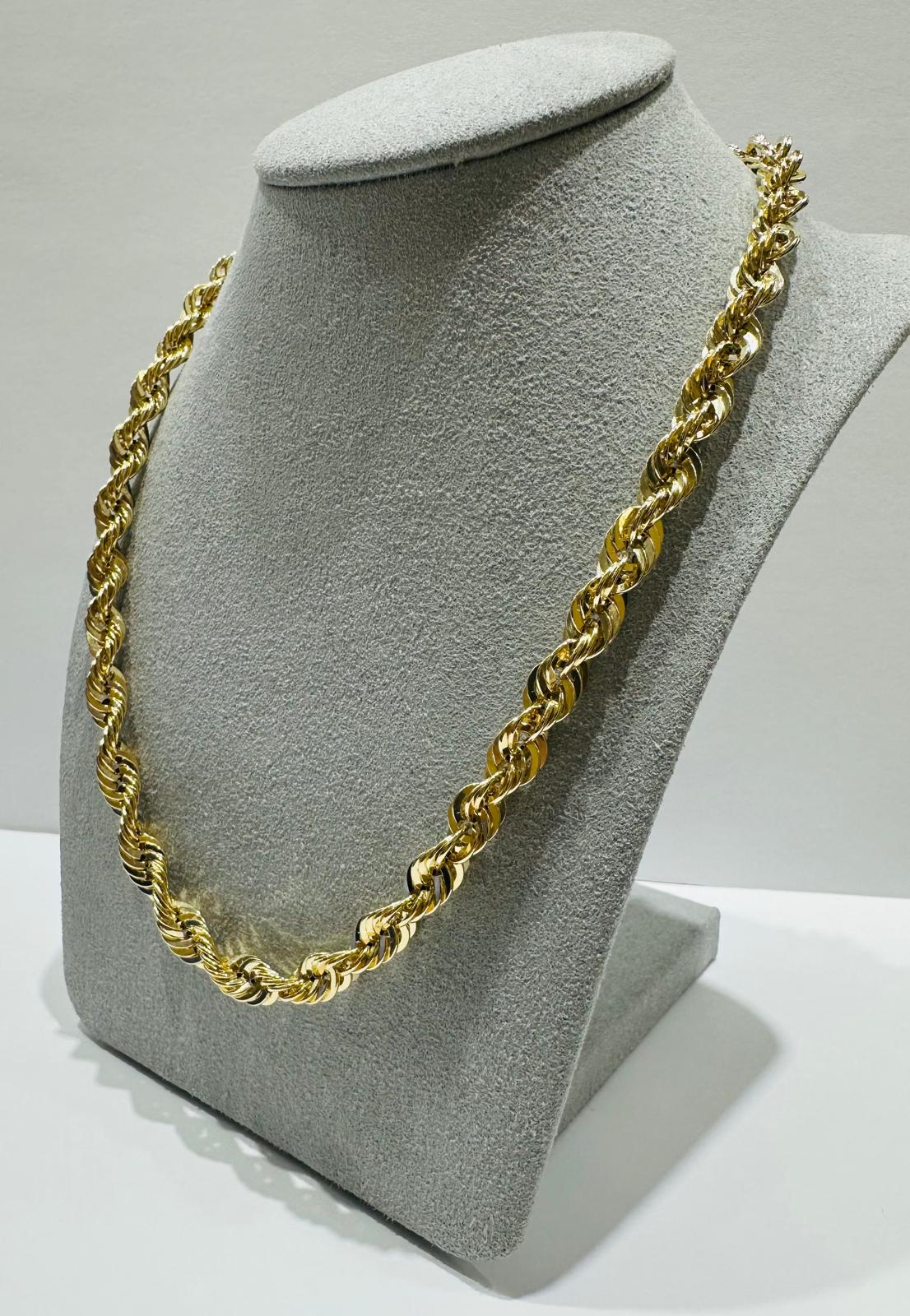 10K GOLD ROPE CHAIN-  18.4gm    22"    6.21mm
