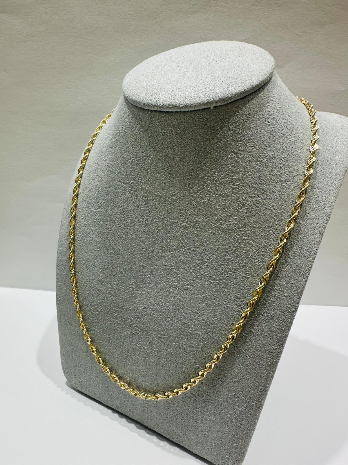 10K GOLD ROPE CHAIN-  3.8gm    22"     2.38mm
