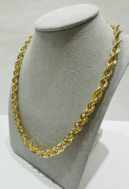 10K GOLD ROPE CHAIN NECKLACE-  21.2gm    26"    6.15mm