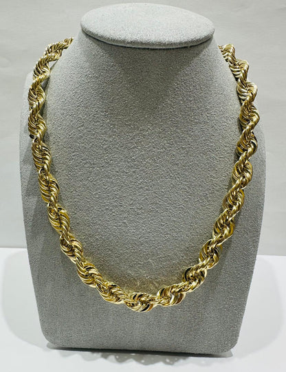 10K GOLD ROPE CHAIN NECKLACE-  31.8gm    24"    7.80mm