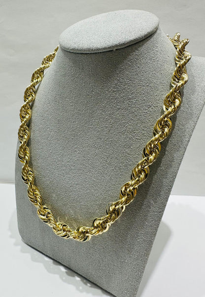 10K GOLD ROPE CHAIN NECKLACE-  31.8gm    24"    7.80mm