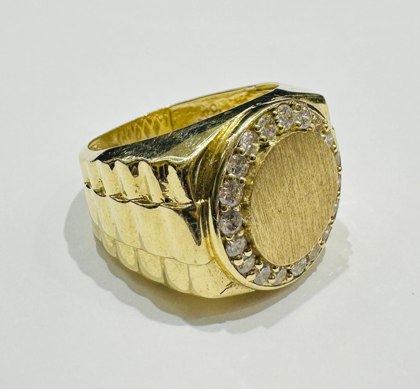 10K GOLD ROUND WHITE SAPPHIRE STONE RING- 11.0gm