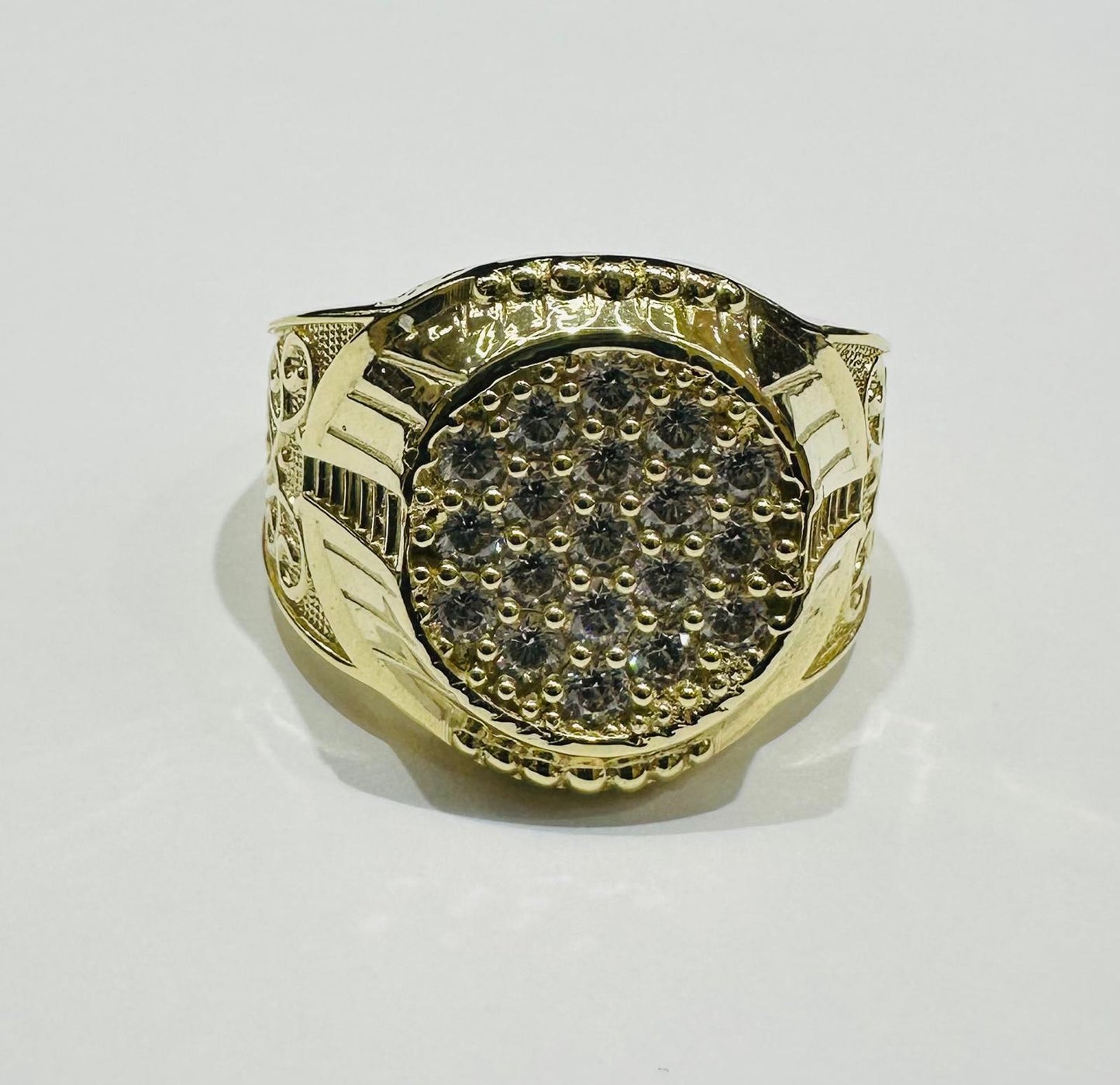 10K GOLD ROUND WHITE SAPPHIRE STONE RING- 7.3gm