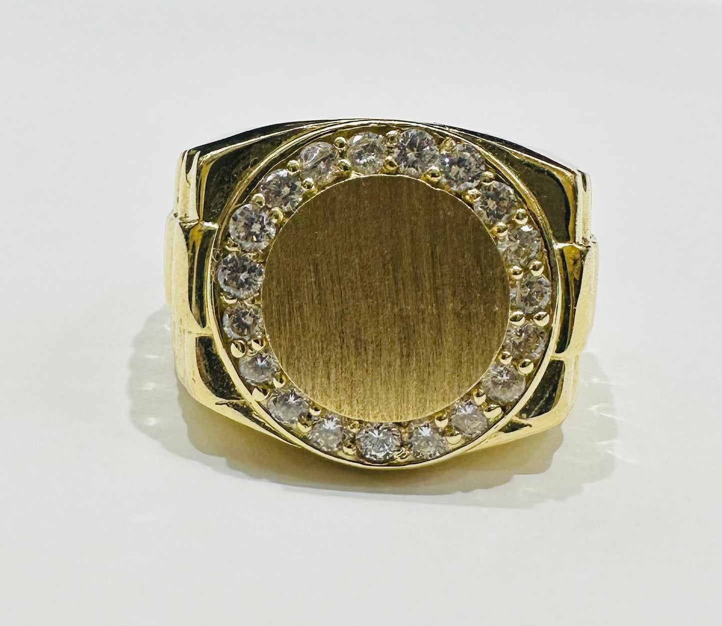 10K GOLD ROUND WHITE SAPPHIRE STONE RING- 11.0gm