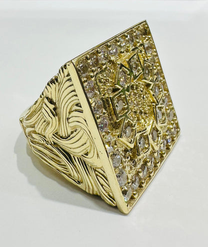 10K GOLD SQUARE WHITE SAPPHIRE STONE RING- 20.0gm
